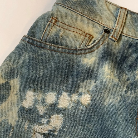 Dolce & Gabbana destroyed denim cut off shorts - Picture 11 of 14